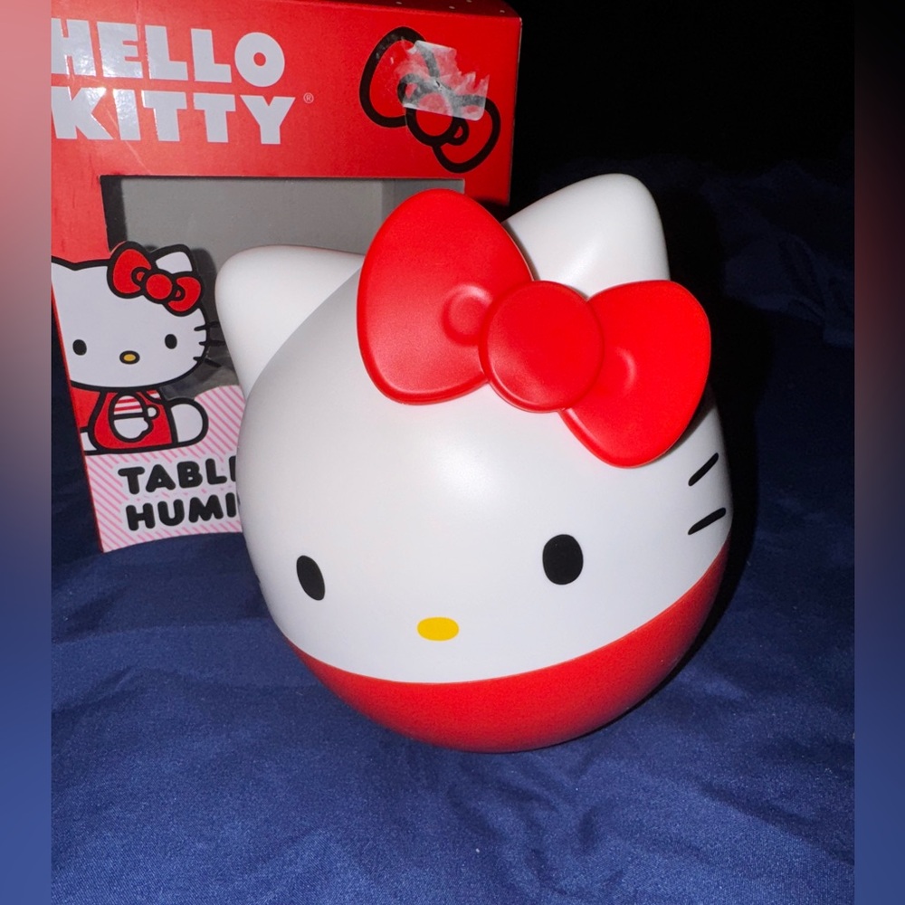 Hello Kitty Tabletop Humidifier - Picture 3 of 5